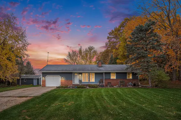 6175 E 112th Street, Howard City, MI 49329