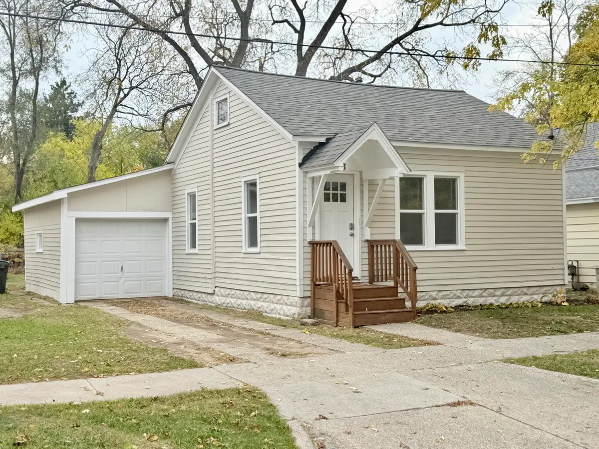333 E Grand Avenue, Muskegon, MI 49442 - Image #1