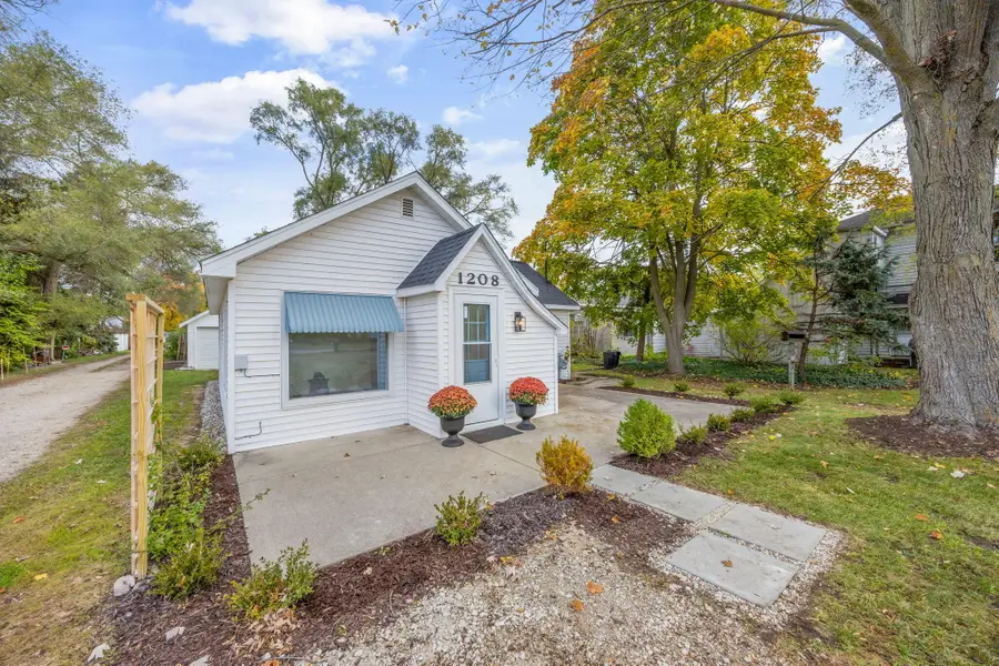 1208 W Broadway Street, Mount Pleasant, MI 48858 - Image #2