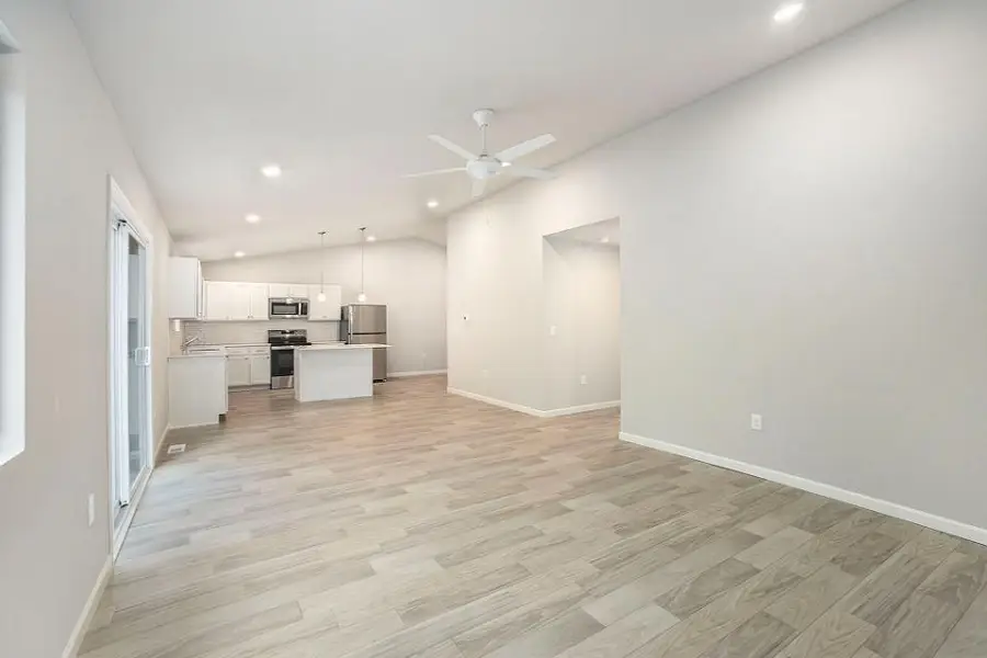 71375 Embassy Road, Edwardsburg, MI 49112 - Image #2