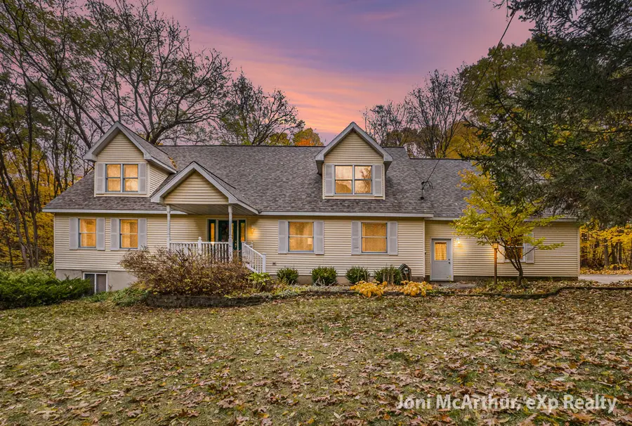 7504 Lincoln Lake Road Ne, Belding, MI 48809 - Image #2