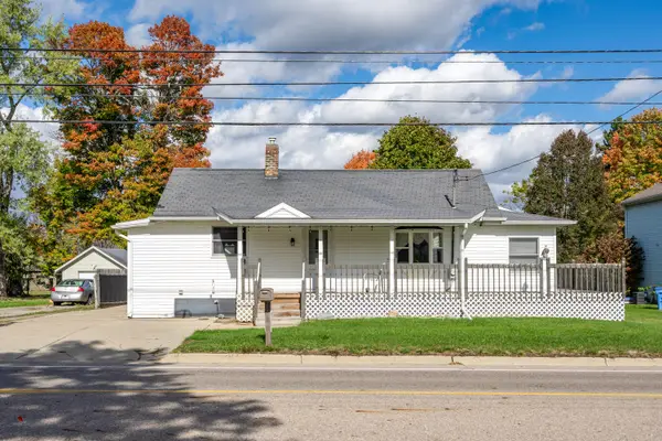 921 E Willoughby Road, Lansing, MI 48911