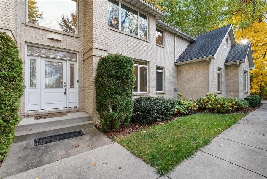 419 River Run Drive, Saint Joseph, MI 49085 - Image #2