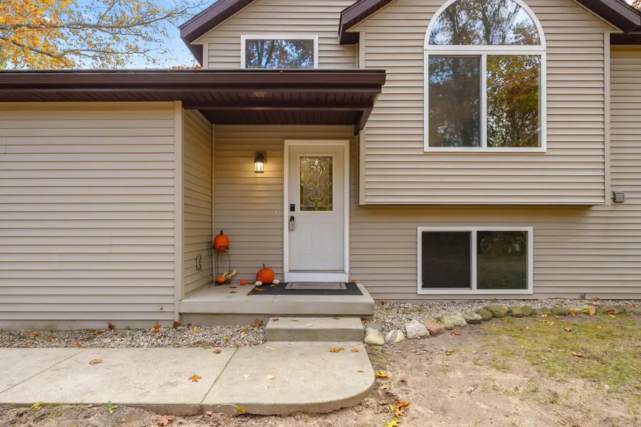 25147 Chaty Lane, Gobles, MI 49055 - Image #2