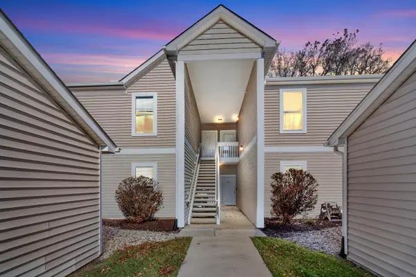 8183 Autumn Woods Trail, Ypsilanti, MI 48198