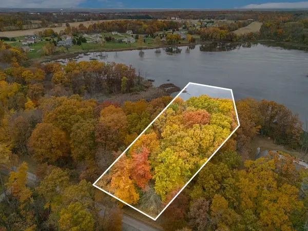 14085 Peninsula Drive, Galesburg, MI 49053