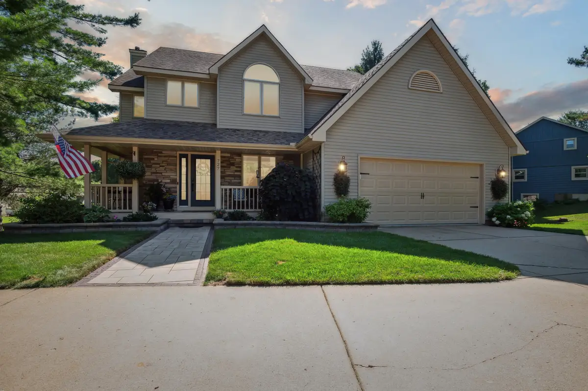 727 Tanbark Drive, Dimondale, MI 48821 - Image #1