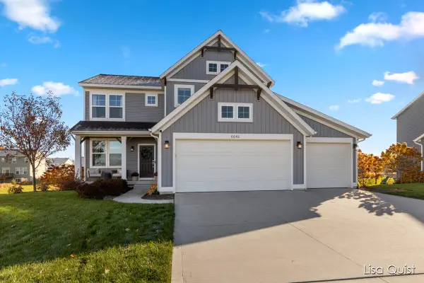 6646 Woodhill Drive Ne, Rockford, MI 49341