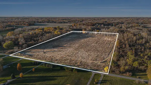 69474 68th Avenue, Watervliet, MI 49098