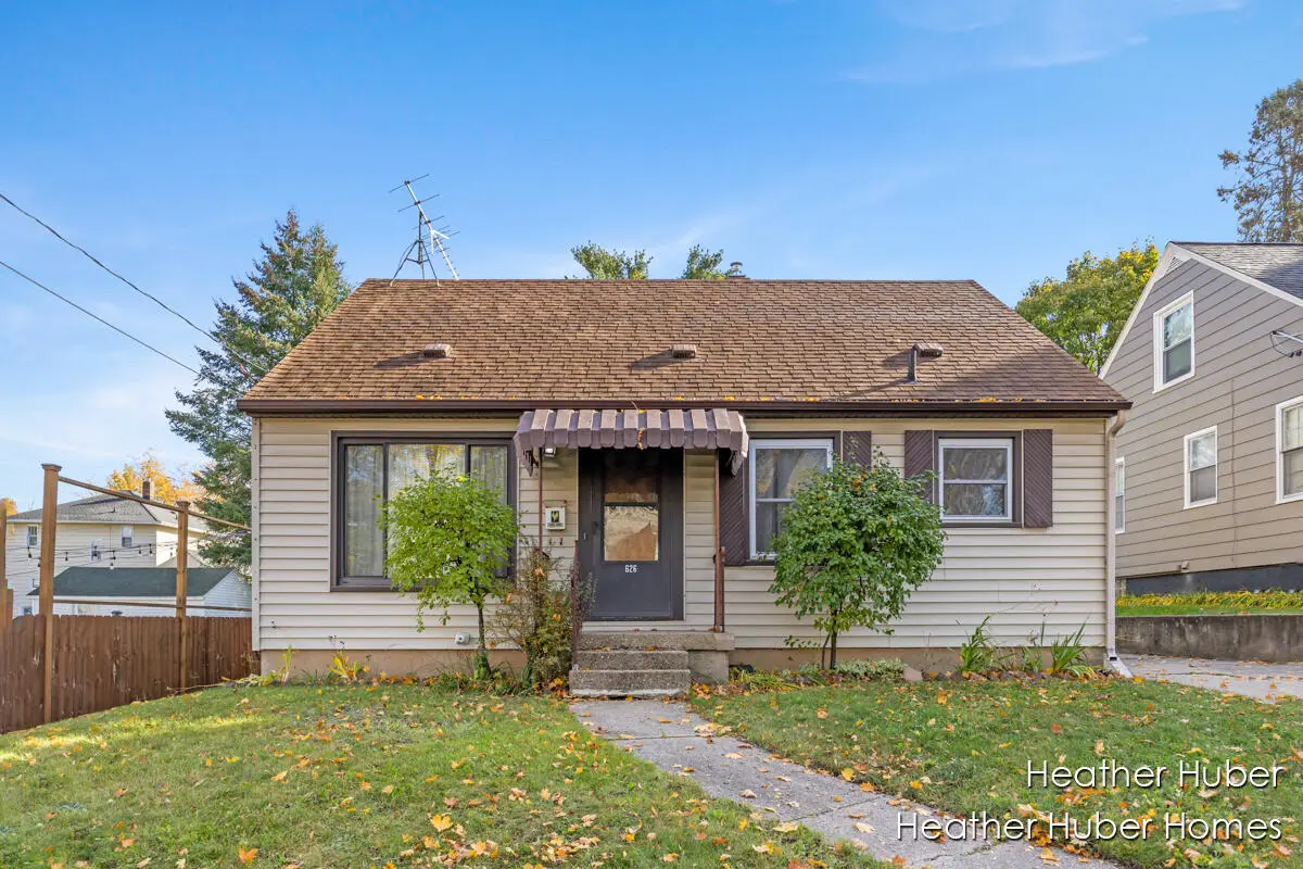 626 Houseman Avenue Ne, Grand Rapids, MI 49503 - Image #1