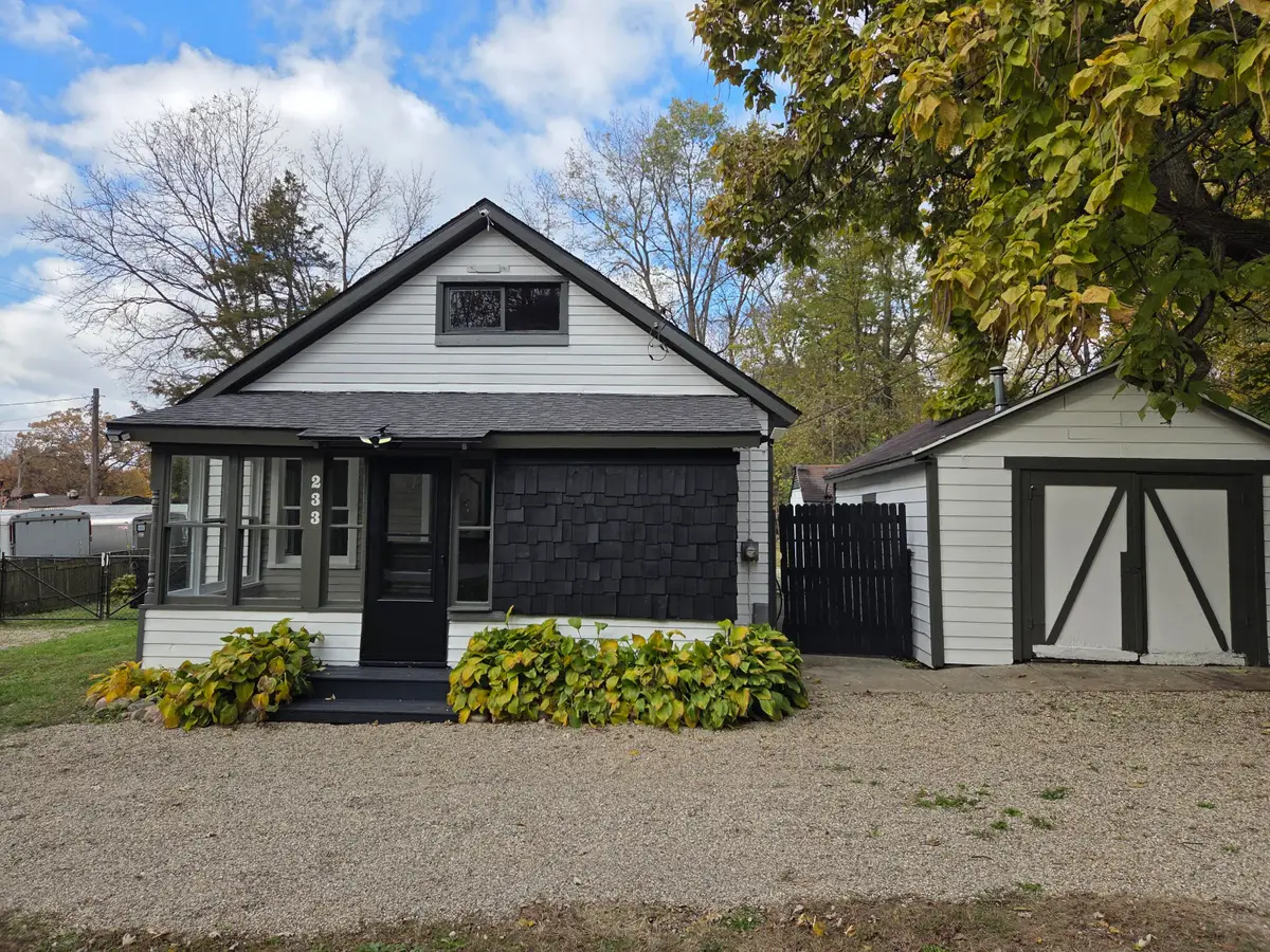 233 Leenhouts Street, Kalamazoo, MI 49048 - Image #1