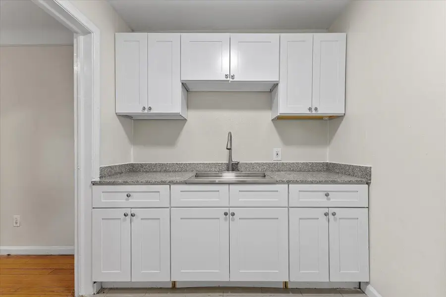 18700 Mccormick Street, Detroit, MI 48224 - Image #3