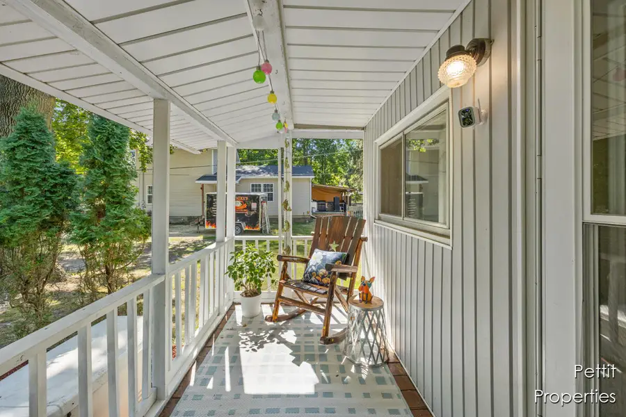 175 S Vosper Street, Saranac, MI 48881 - Image #3