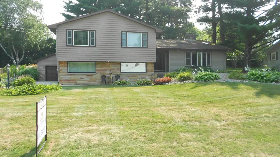 1090 Cadet Lane, Kalamazoo, MI 49009 - Image #3