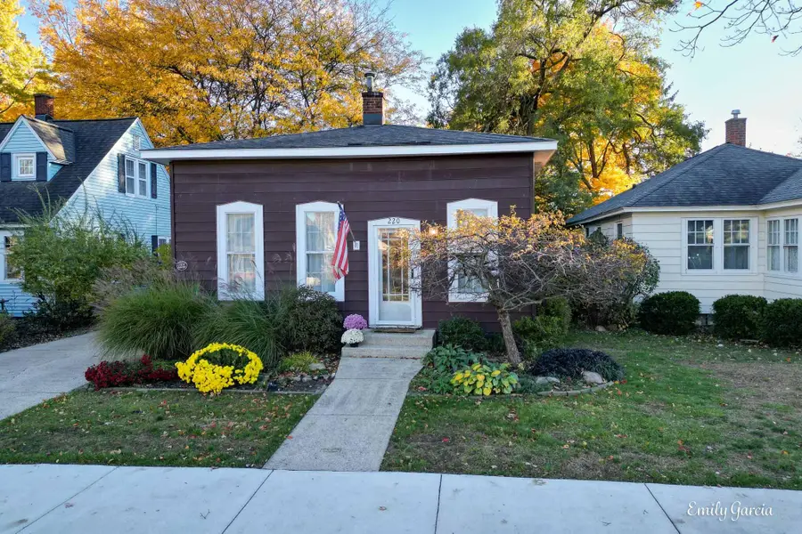 220 W 11th Street, Holland, MI 49423 - Image #2