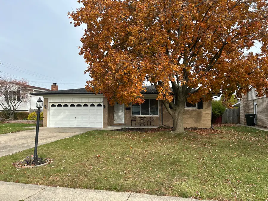 36870 Lodge Drive, Sterling Heights, MI 48312 - Image #2