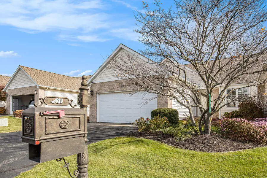 8330 Rockledge Way Sw, Byron Center, MI 49315 - Image #3