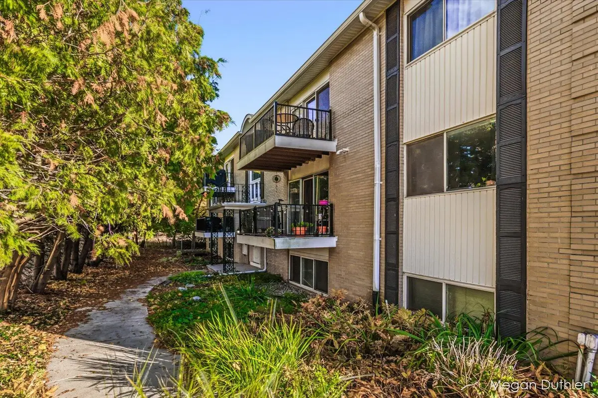 2759 Leonard Street Nw #D7, Grand Rapids, MI 49504 - Image #1