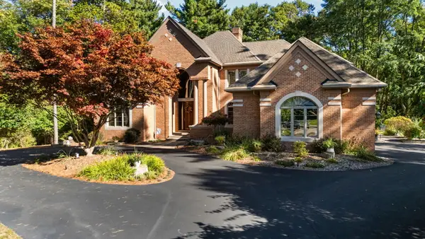 7203 River Ridge Court, Brighton, MI 48116