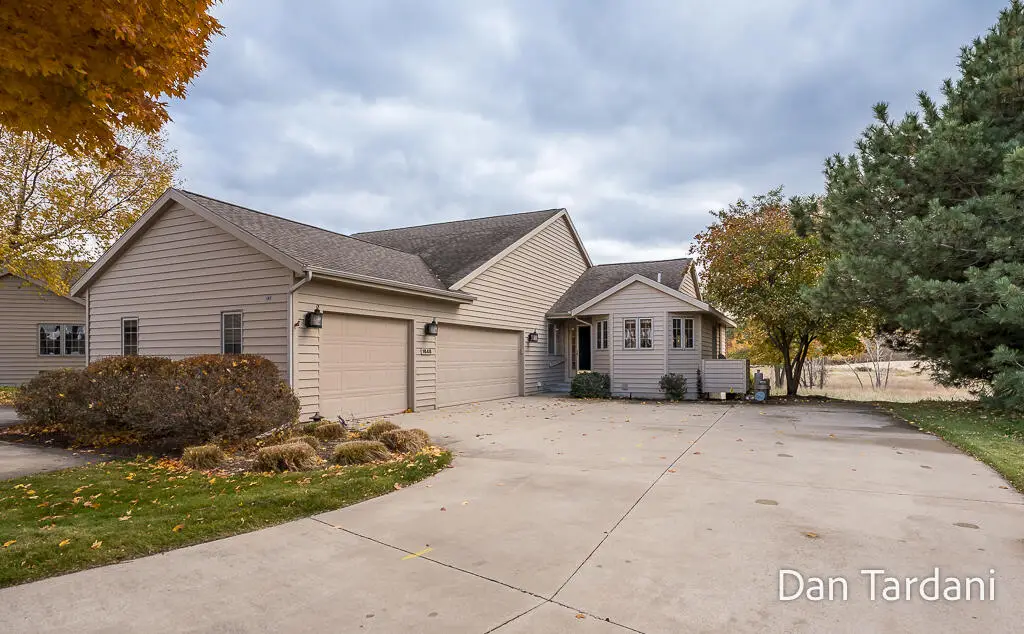 1648 E Harbour Towne Circle, Muskegon, MI 49441 - Image #1