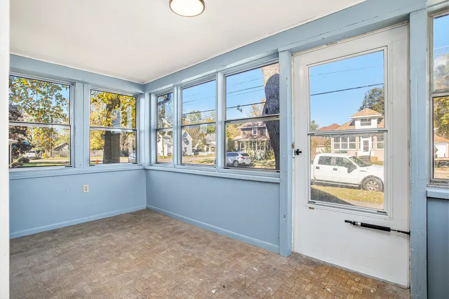 127 W Argyle Street, Jackson, MI 49202 - Image #2