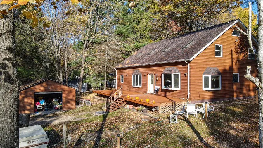 10352 N Athey Avenue, Harrison, MI 48625 - Image #2