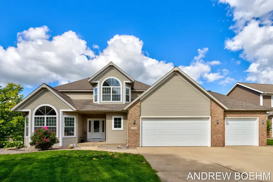 2586 Marble Court, Zeeland, MI 49464 - Image #2