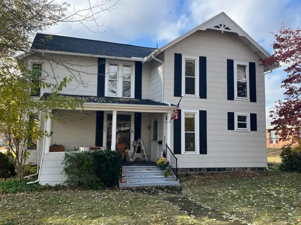 4 N West Street, Hillsdale, MI 49242