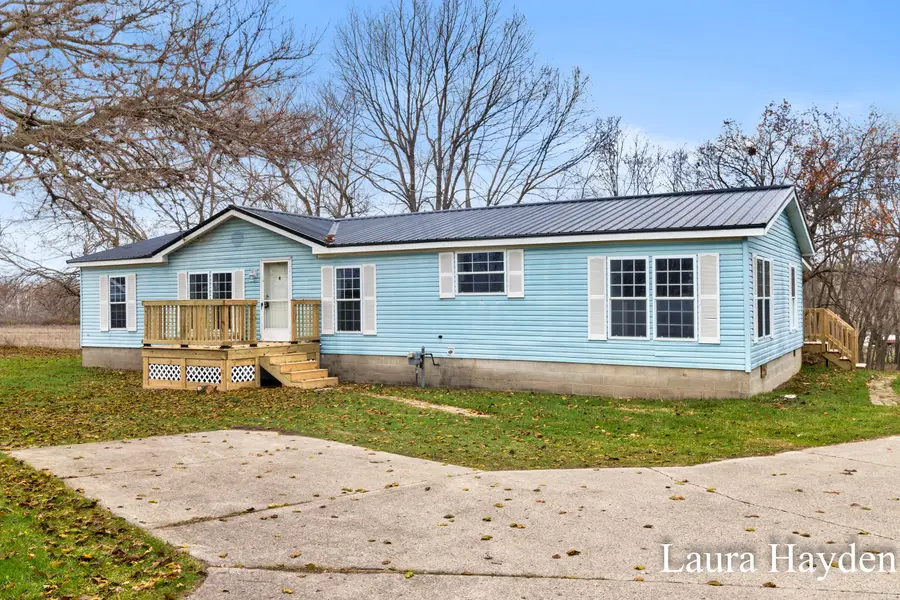 6220 W Riverside Drive, Saranac, MI 48881 - Image #2