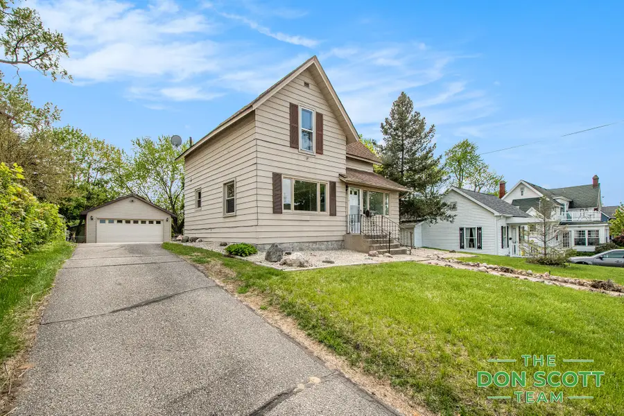 115 E Center Street, Belding, MI 48809 - Image #2