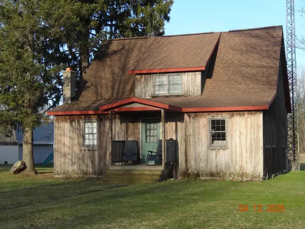 640 Oak Avenue, White Cloud, MI 49349