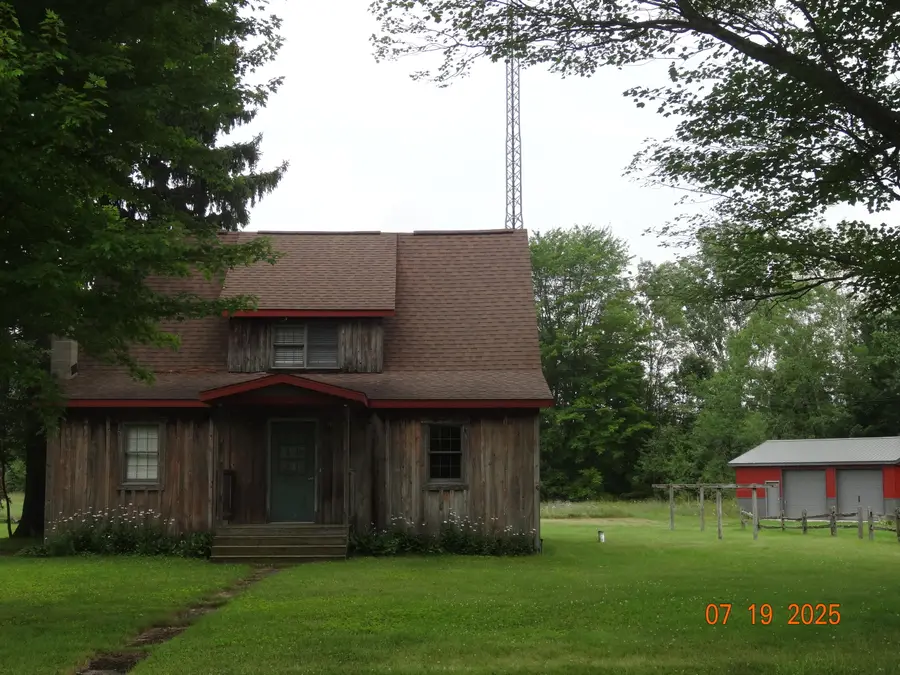 640 Oak Avenue, White Cloud, MI 49349 - Image #3