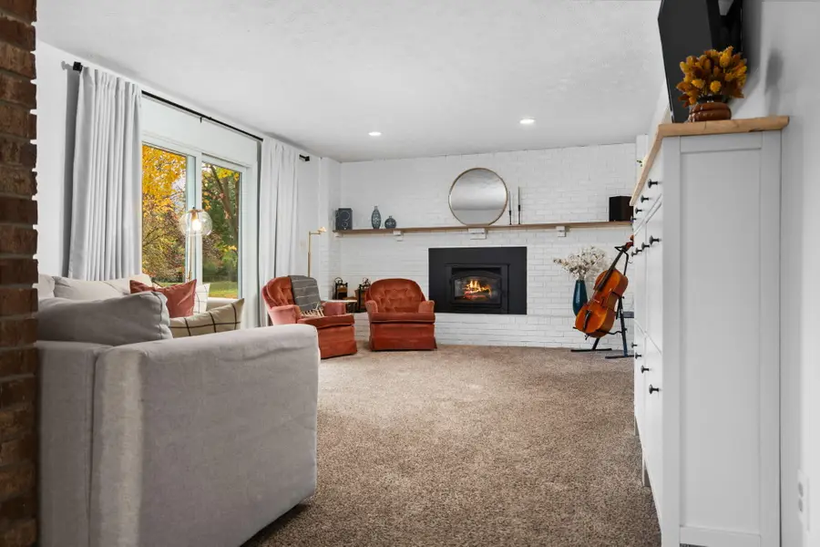 6197 Hereford Road, Saline, MI 48176 - Image #2