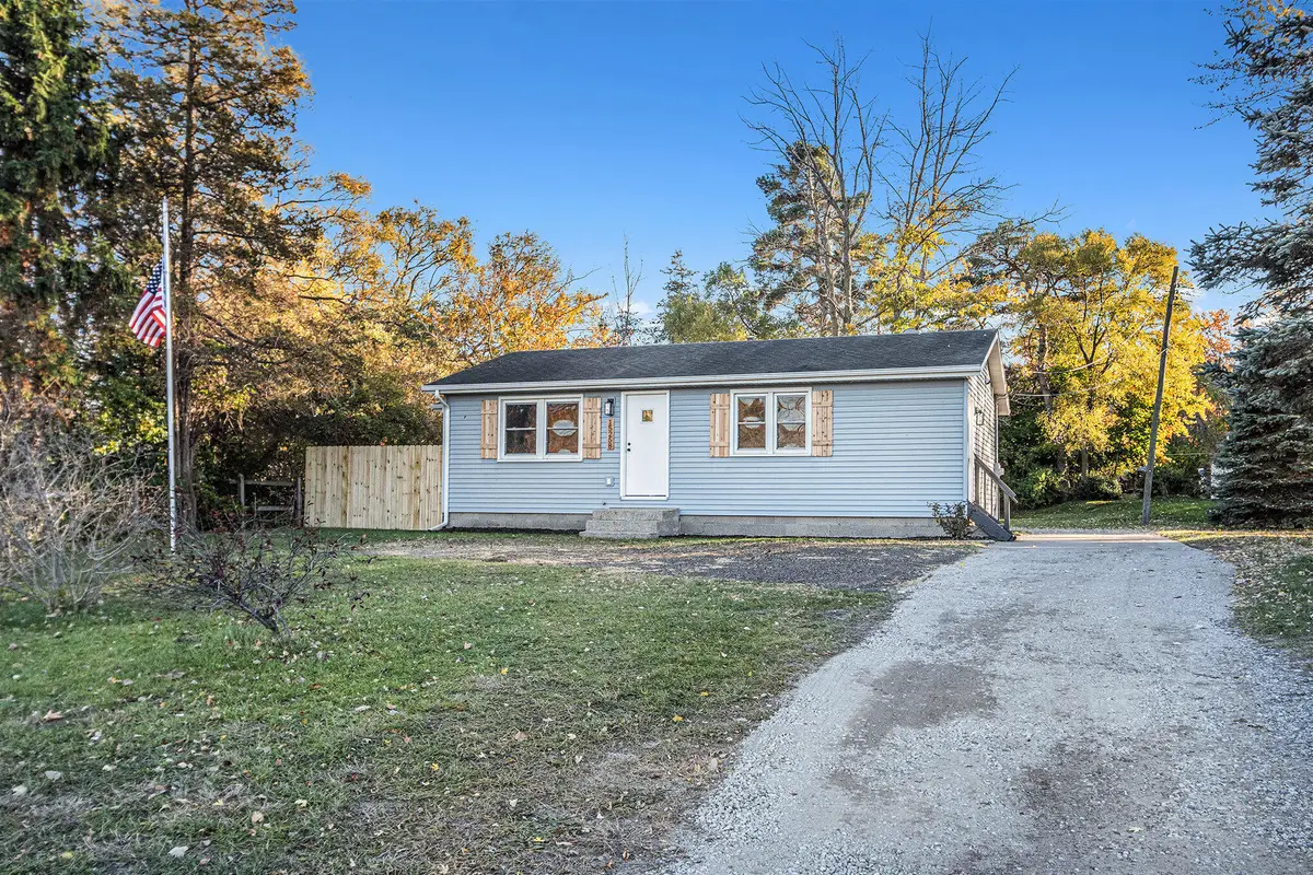15258 Cleveland Street, Spring Lake, MI 49456 - Image #1