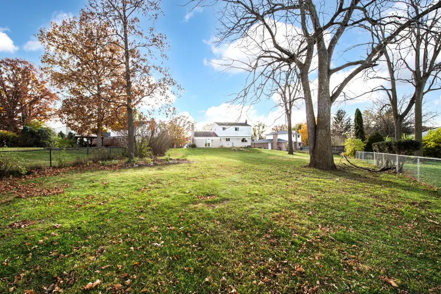 533 Forestbrooke Court, Saline, MI 48176 - Image #2