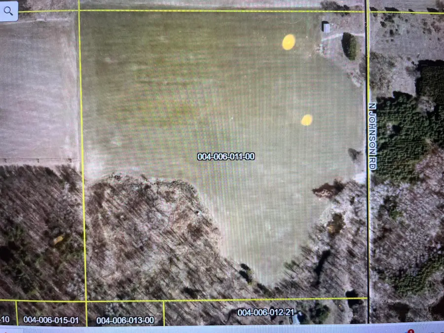 11477 N Johnson Road, Lakeview, MI 48850 - Image #2