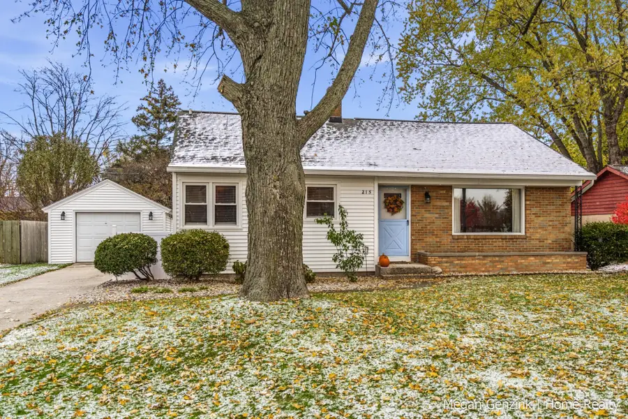 215 Calvin Avenue, Holland, MI 49423 - Image #2