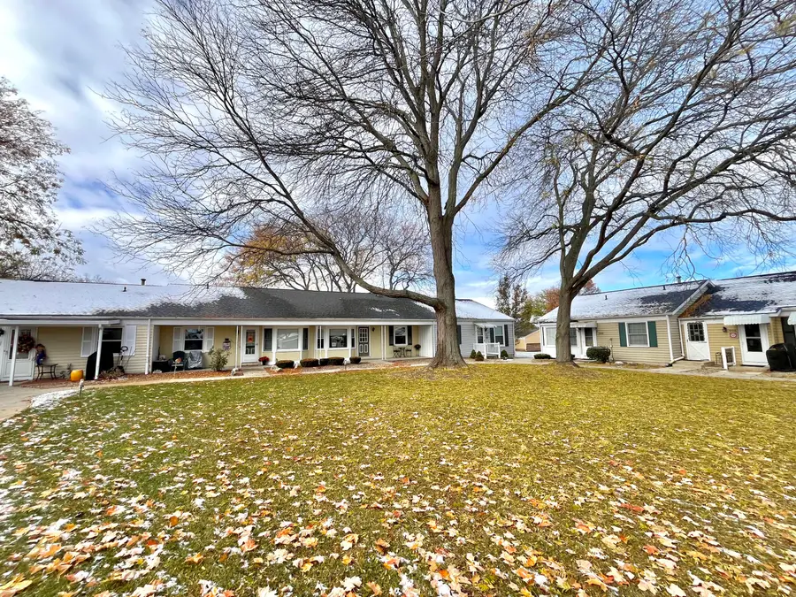 1002 Village Lane, Jenison, MI 49428 - Image #3