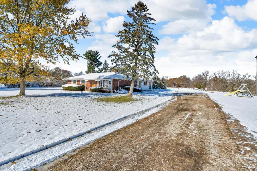 5480 White Road, Cement City, MI 49233 - Image #2