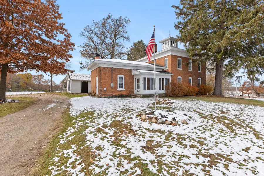 688 Pierce Road, Plainwell, MI 49080 - Image #2