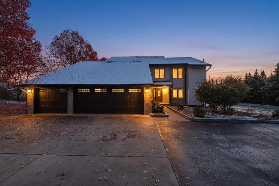 11011 Kurtiss Drive, Brighton, MI 48114 - Image #2