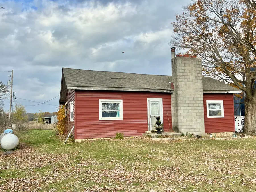 3240 E Reading Road E, Osseo, MI 49266 - Image #3