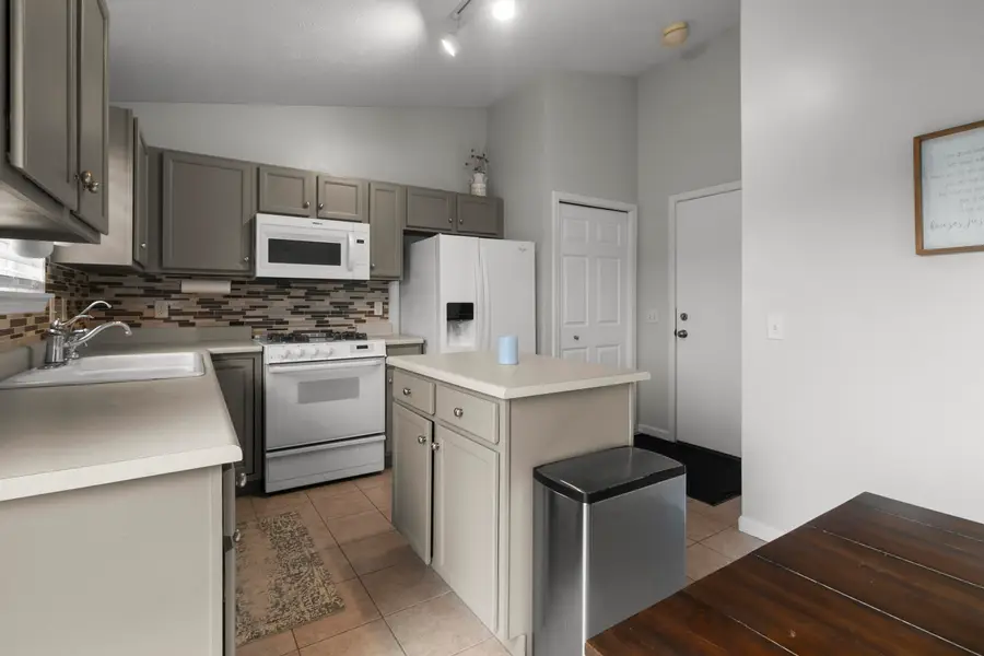 2830 Arctic Avenue, Kalamazoo, MI 49004 - Image #3