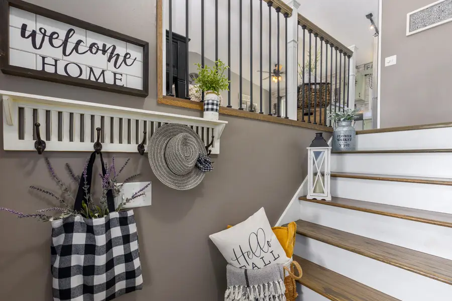 5275 Pinnacle Drive Sw, Wyoming, MI 49519 - Image #2