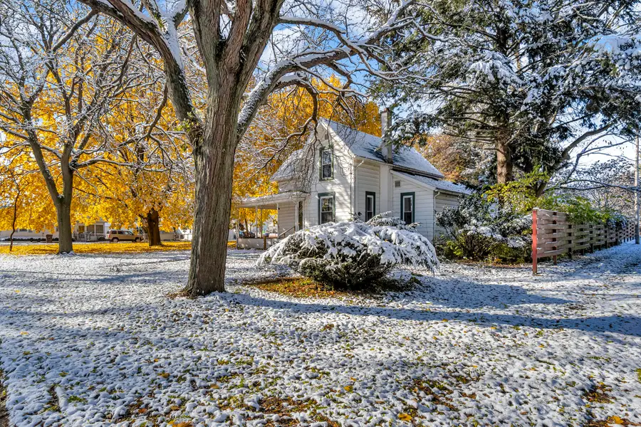 902 Fleming Avenue, Jackson, MI 49202 - Image #2