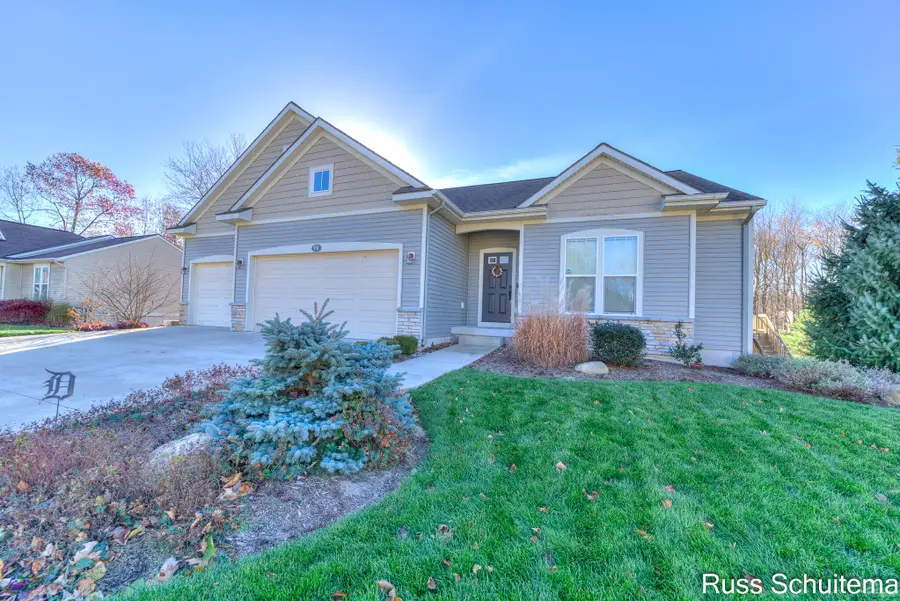 931 Ashlee Court, Norton Shores, MI 49441 - Image #3