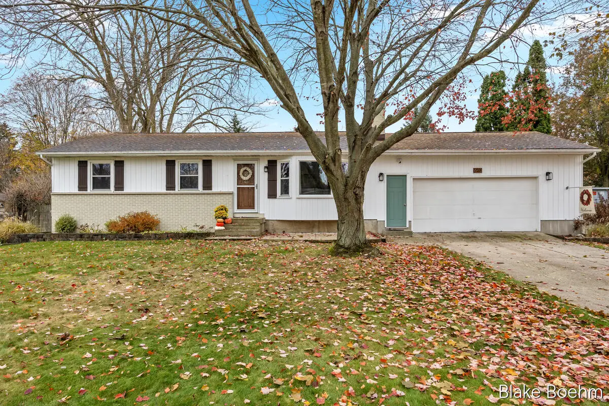 640 Summerset Drive, Jenison, MI 49428 - Image #1