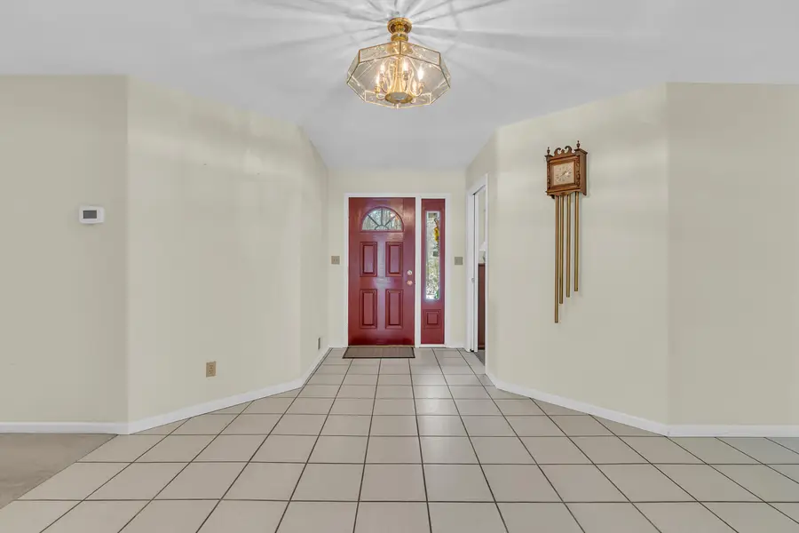 1776 Glasgow Road, Jackson, MI 49201 - Image #3