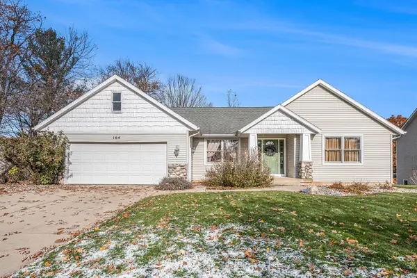 164 Glen Carin Drive Ne, Rockford, MI 49341