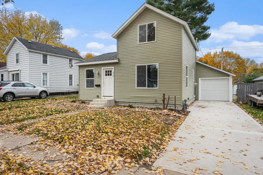 418 Center Avenue, Sturgis, MI 49091 - Image #2